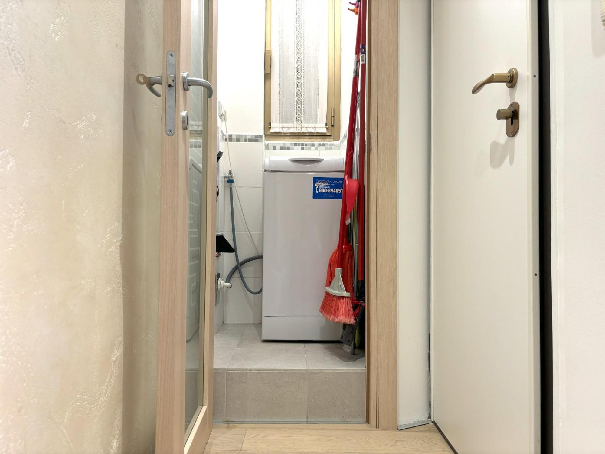 Red Velvet Apartment Trieste Ngoại thất bức ảnh